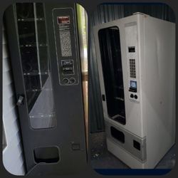 2 Medium Vending Machine Pick Up Only $1500 Together Total