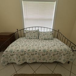 Double Bed Trundle