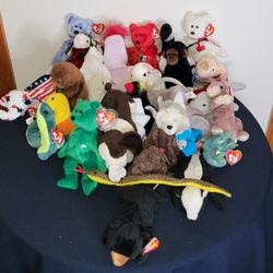Large Lot of 46 Plushies - Ty Beanie Babies, Russ & Ganz