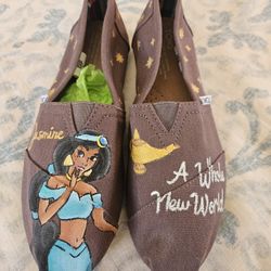 Toms Painted Disney Jasmine  Aladdin Women's Size 8 New 