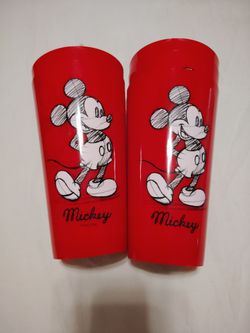 Mickey Mouse plastic cups 32 OZ set of 5