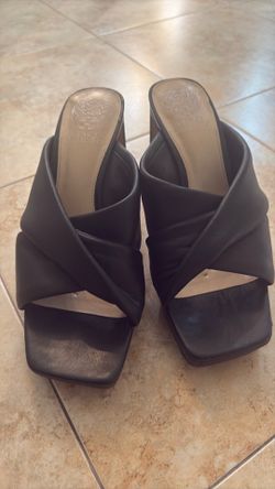 Black shoes size 8.5  Vince camuto women worn once