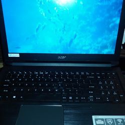 Acer 17" Windows 11, laptop, fast NVMe. Office software