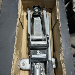 Jack For Sedan And Coupe