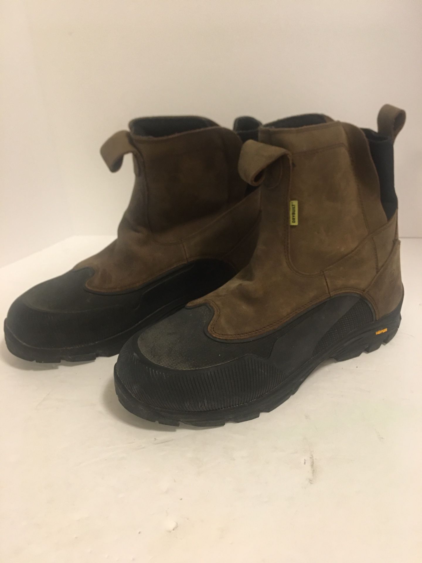Like new CH20 550 Vibram soles Waterproof Insulated Work/ Winter Boots,Men’s size 13 Medium in very good condition.