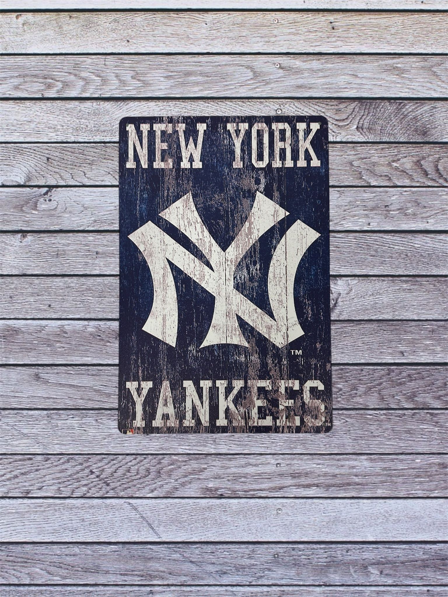 New York Yankees Vintage Style Antique Collectible Tin Metal Sign Wall Decor