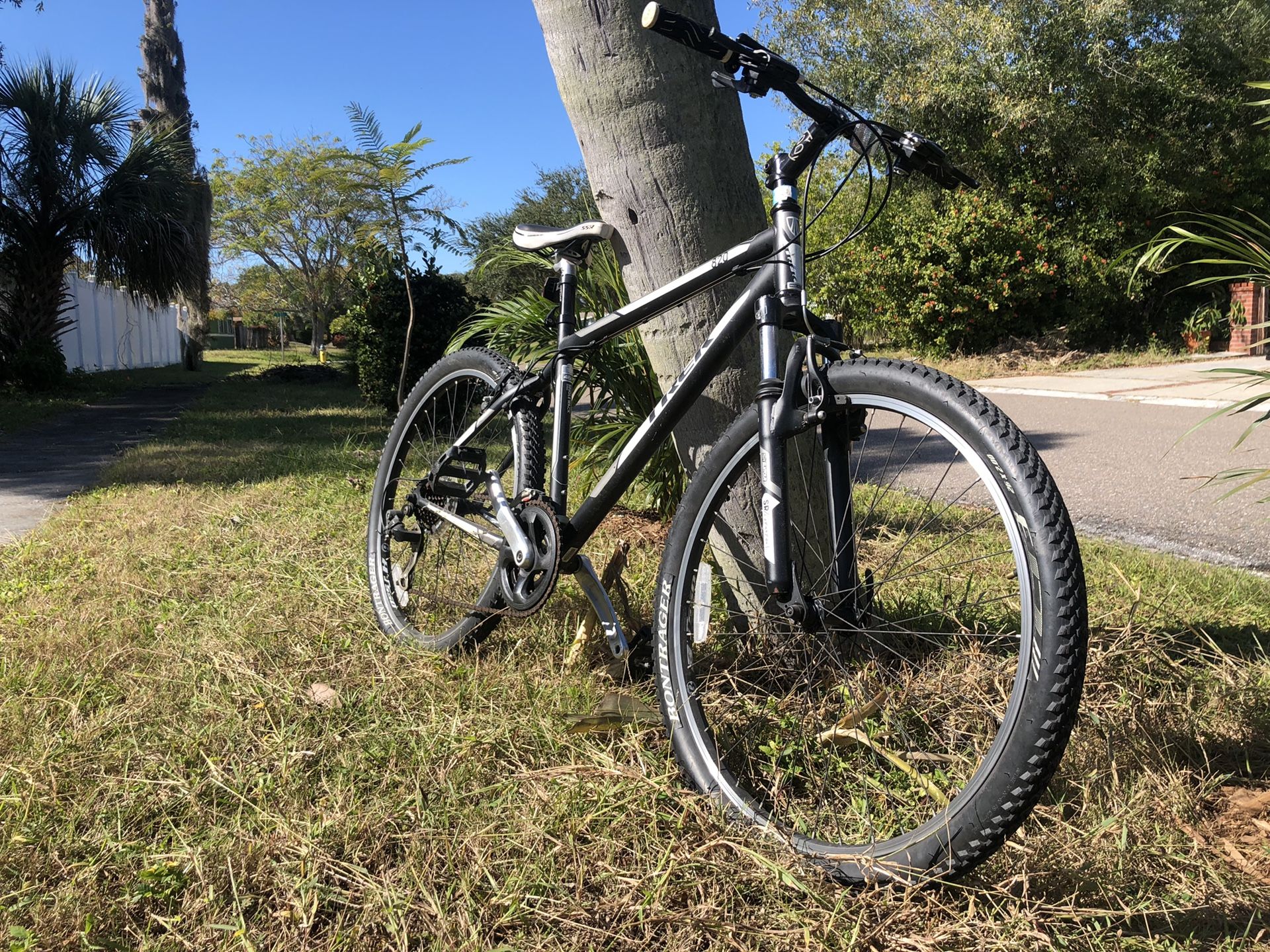 Trek 820 mountain bike