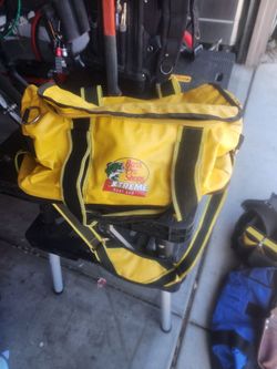 Bass Pro Shop Extreme boat bag $10