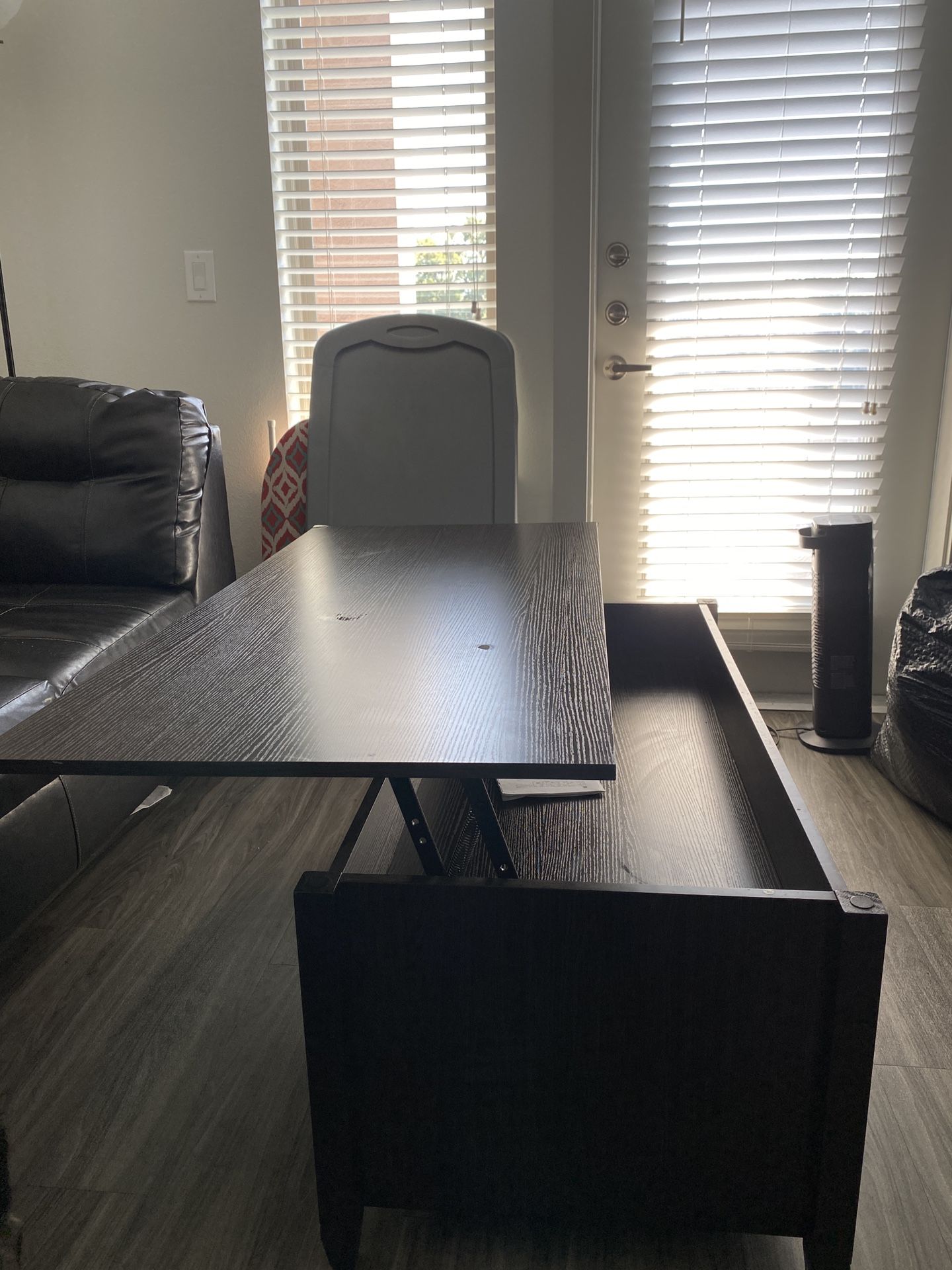 Lift top coffee table - Need Gone ASAP