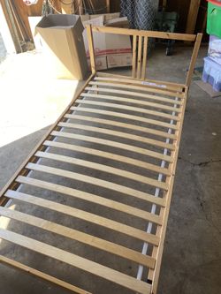 Twin Bed Frame. IKEA Sultan Luroy