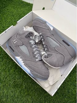 Jordan 5 “Wolf Grey” Sizes 8.5M 9M 9.5M 10M 10.5M 11.5M 12M 13M