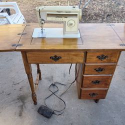 Foldable Sewing Table 