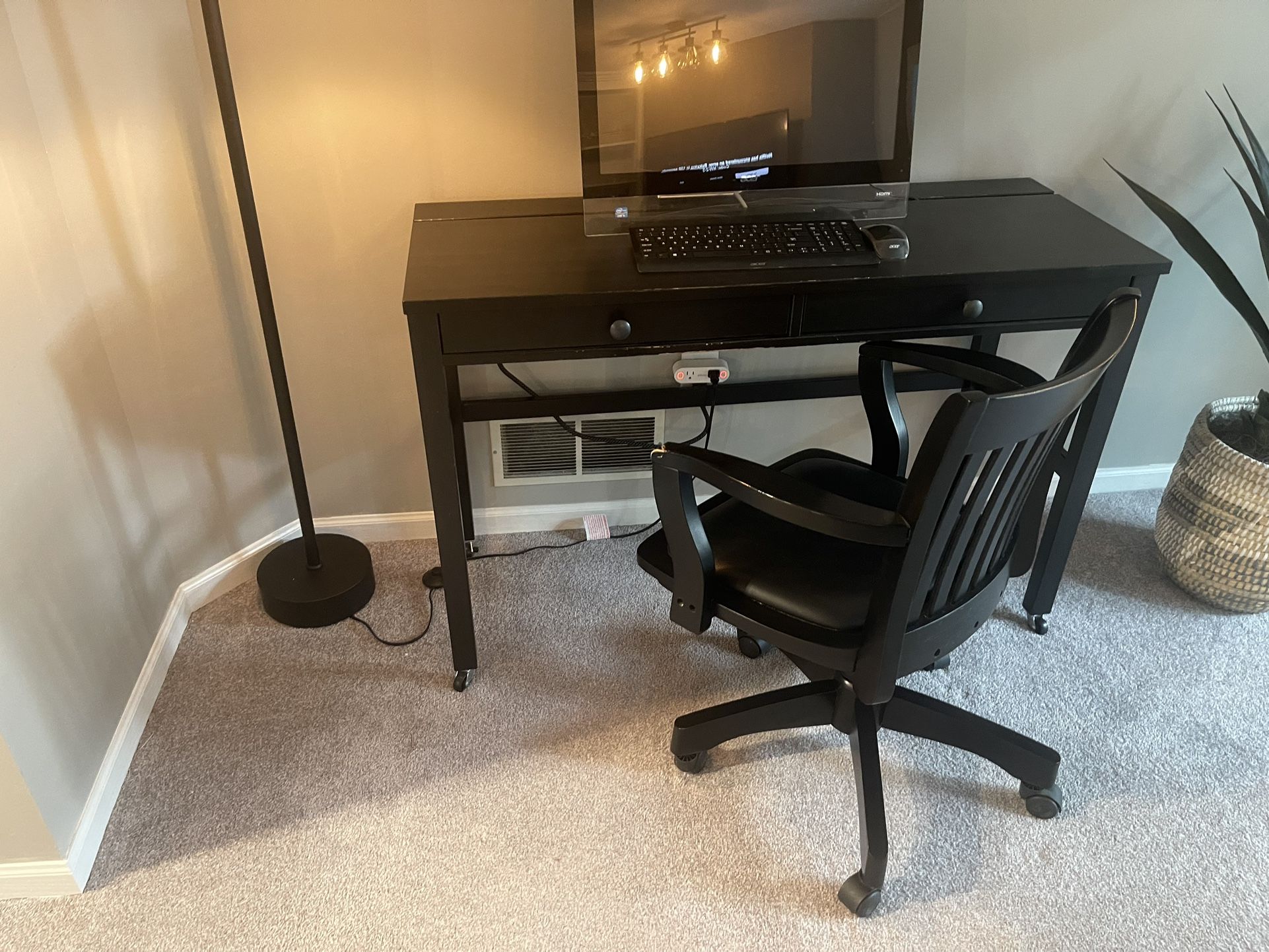 Pottery Barn Style Desk And Chair