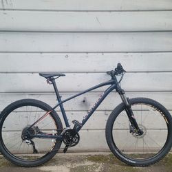 SPECIALIZED PITCH MTB BIKE