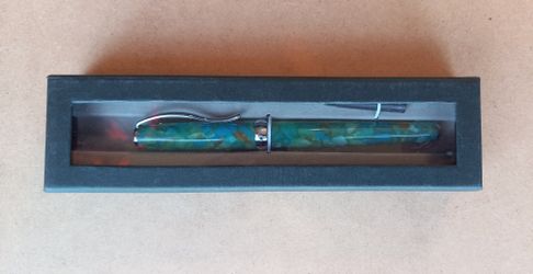 Fountain Pen. Smithsonian Institution "Pierre Turquois" Simulated Turquois.