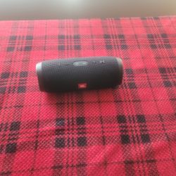 JBL CHARGE 3
