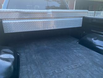 Sale Toolbox Diamond Cut Pick Up Truck 70” X 60”