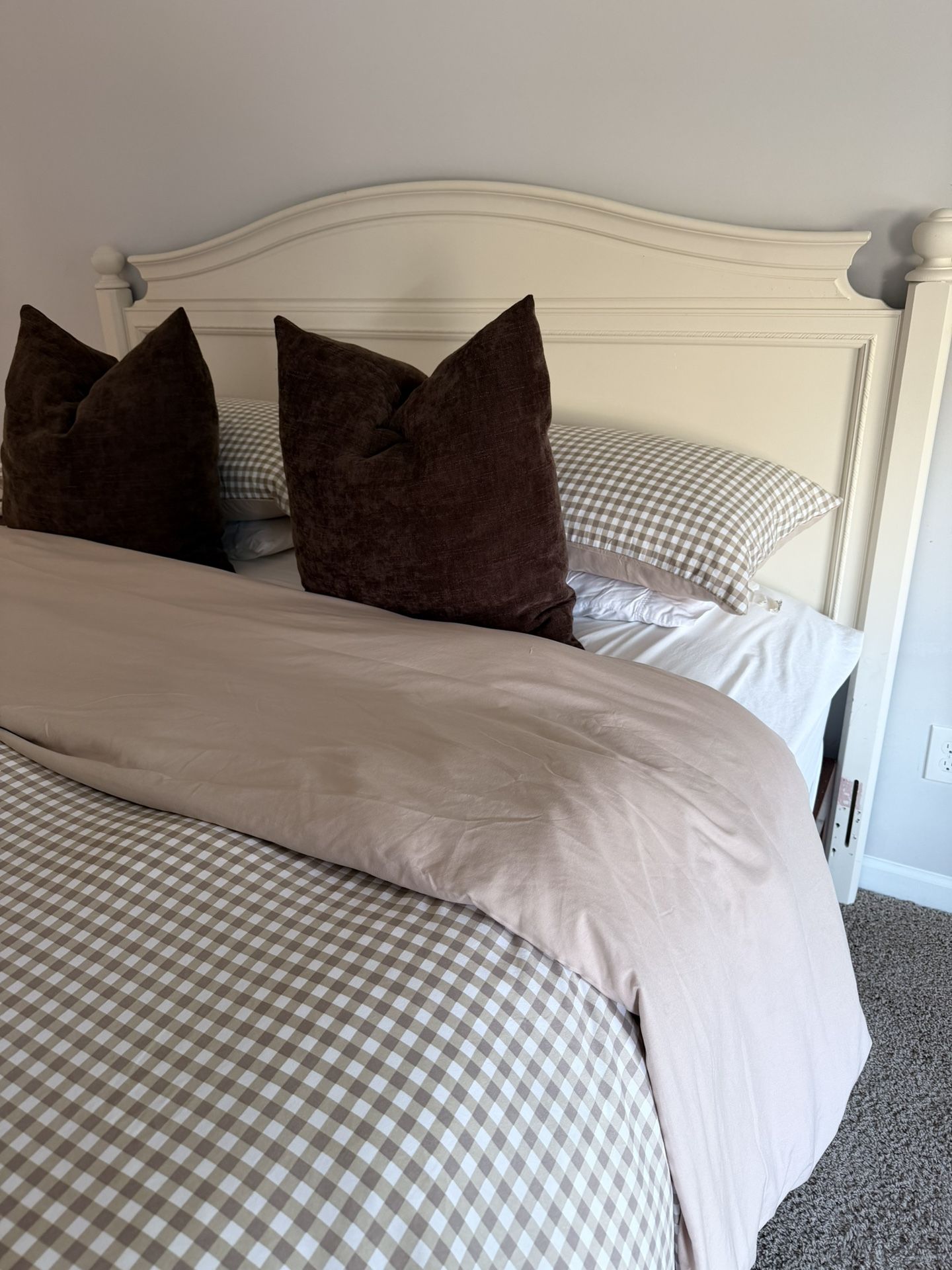 King Size Bedroom Set for Sale