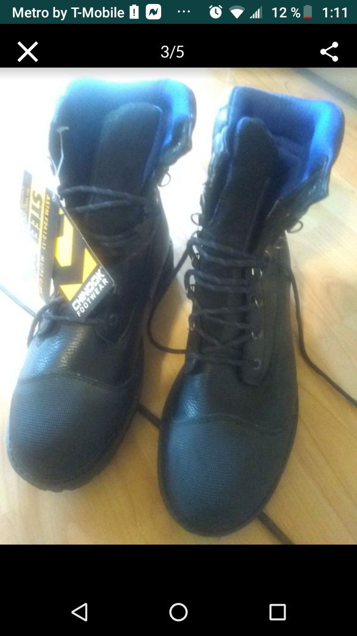 Boots for men's