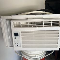 GE 6000btu AC window Unit