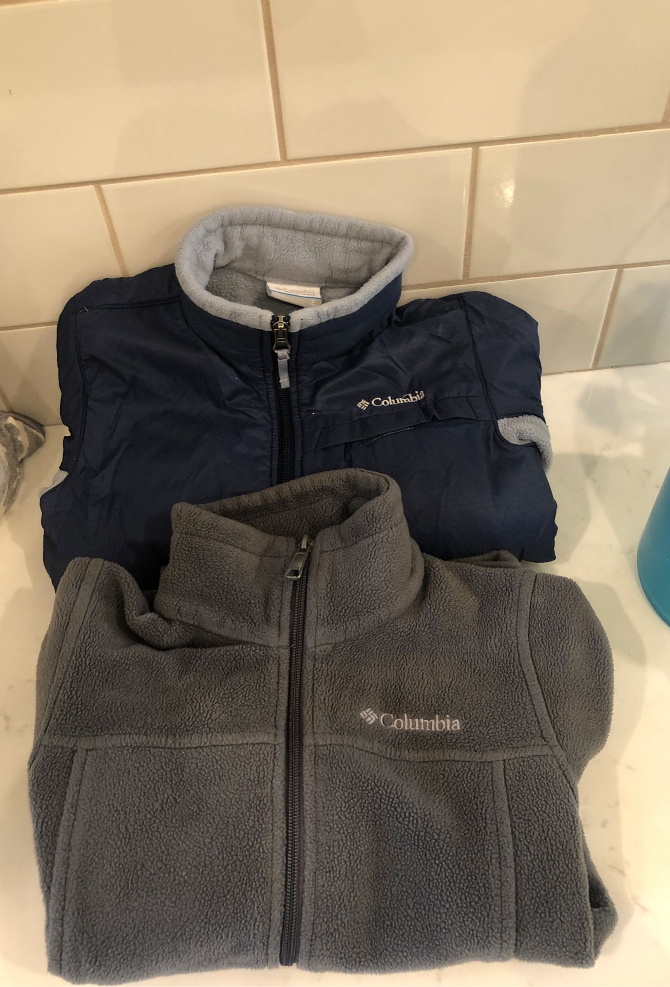 Columbia 2 kids fleece jackets size 8