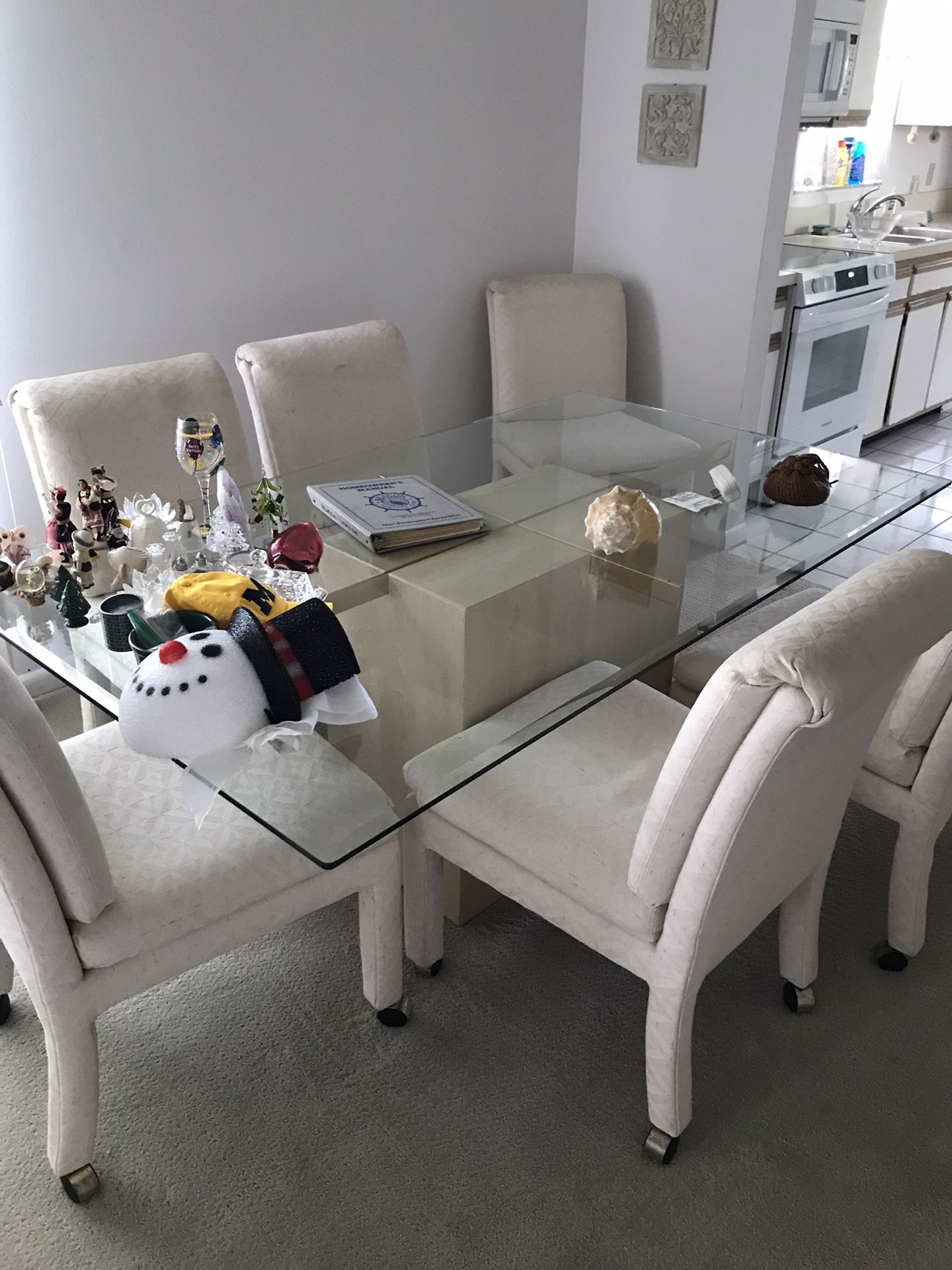 Glass Dinning  Table