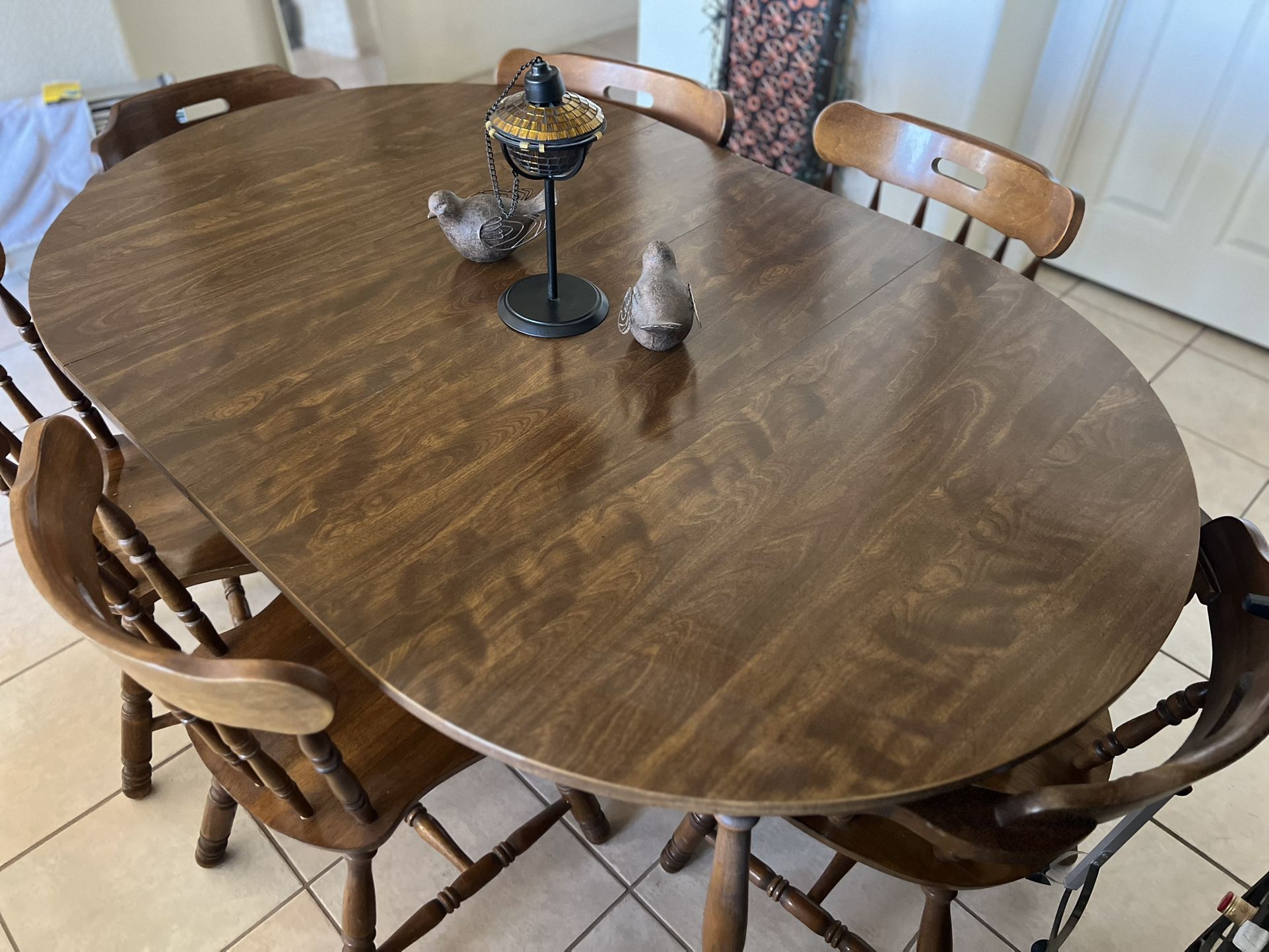 Table With Leaf