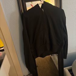 Cropped zip up