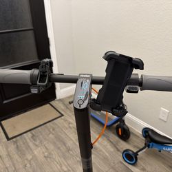 Segway Ninebot Electric Scooter – Like New – 13mph – Phone Mount