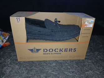 Men's slippers size 11
