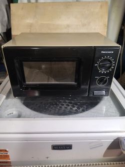 Kenmore Compact microwave Small size, heat system oven, great quality vintage