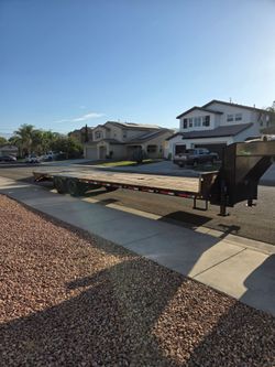 2024 MAXX D 35 FOOT FLATBED DOVE TAIL TRAILER