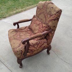 Victorian Style Chair In Good Condition 