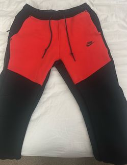 Nike Tech Fleece Pants Size M
