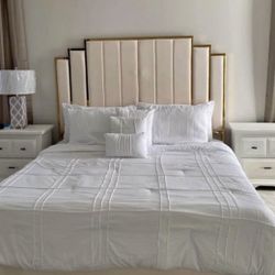 CREAM COLOR BED w/ GOLD ACCENTS