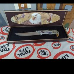 Eagle Collectible From Hezou Xinrongxing Forestry Co Ltd TPC-014