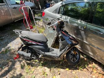 Fly Wing 150cc Scooter
