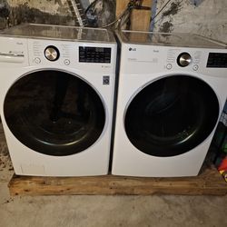LQ THINQ WASHER AND DRYER 
