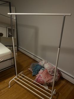Wardrobe rack