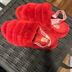 Ugg Slippers Women’s 8 