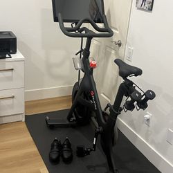 Peloton Bike