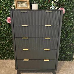 Fluted 5 Drawers Dresser 🪷 