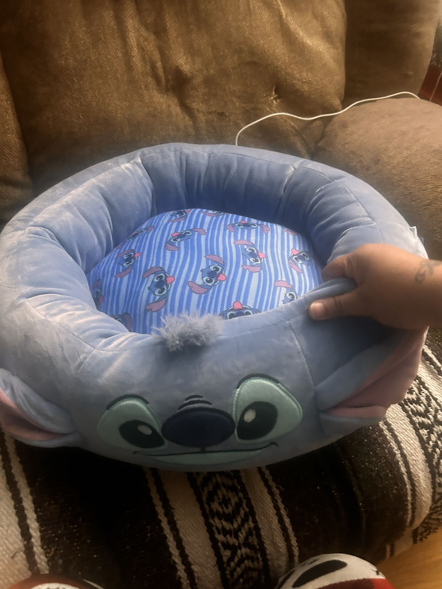 NEW Stitch Pet Bed