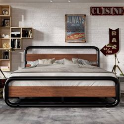 King Size Metal Bed Frame with Round/Curved Wooden Headboard and Footboard, Platform Bed Frame with Under Bed Storage, Strong Metal Slat Support, No B