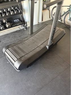 Assault fitness AirRunner treadmill