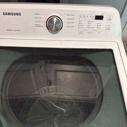 White Samsung Washer & Dryer