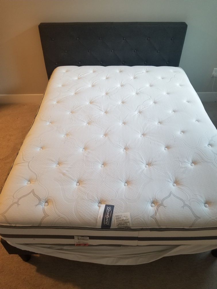Ashaway Plush Queen Mattress (Used only 6 months)