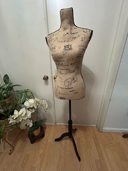 Decorative Mannequin on Stand