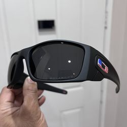 Oakley fuel cell sunglasses new in box