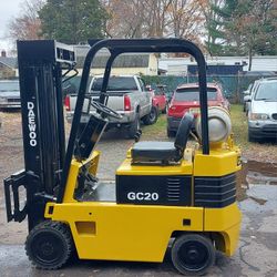 4000lb Daewoo Forklift 